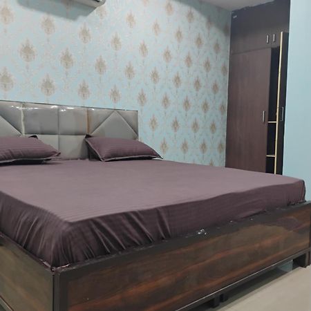 Shree Ji Hotell Greater Noida Exteriör bild